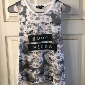 Daisy “Good Vibes” Muscle Tee